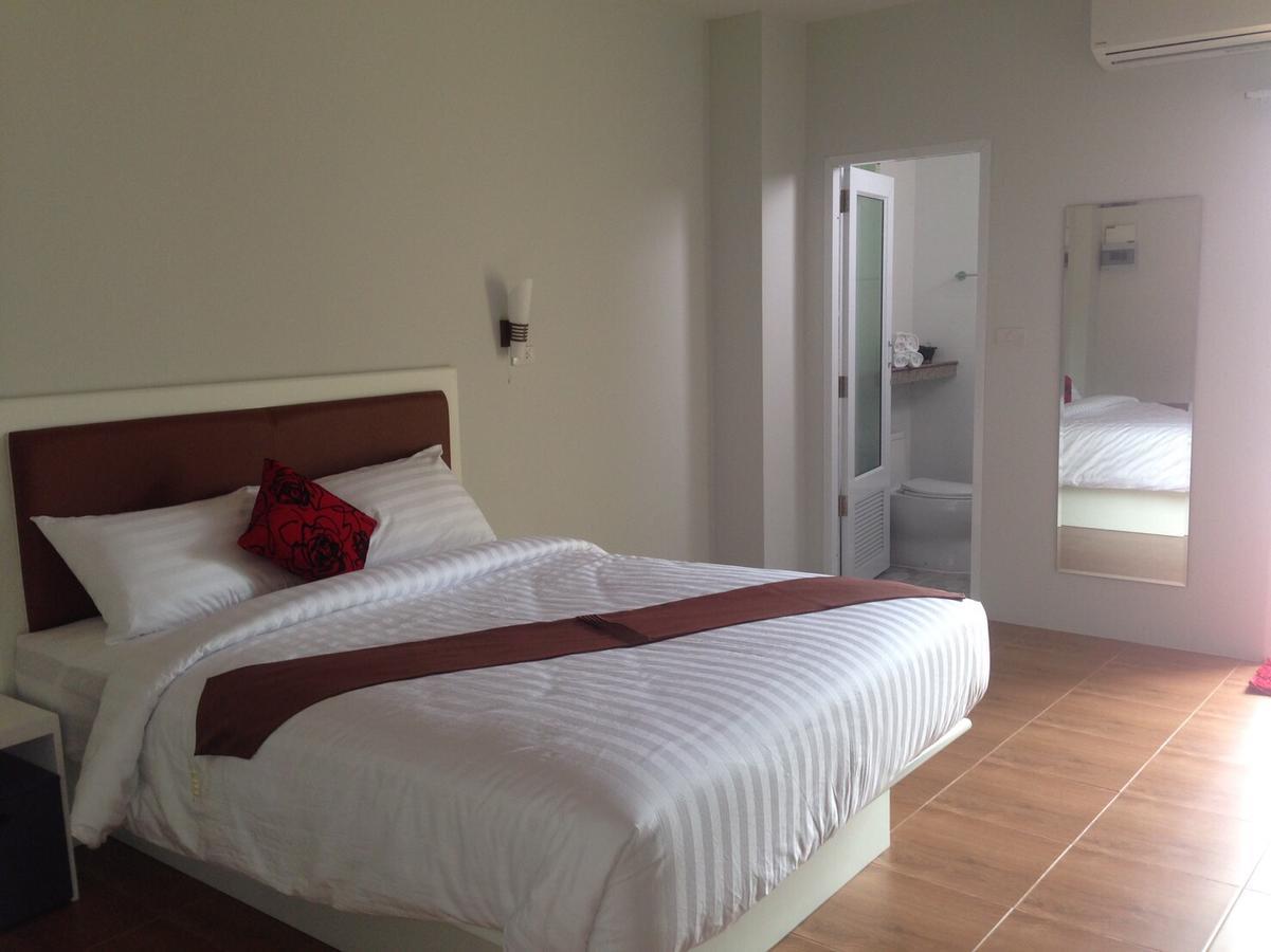 น้ำทิพย์ เรสซิเด้นส์ Hotel ตรัง ภายนอก รูปภาพ